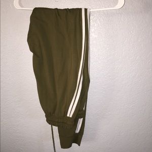 Green Teen Sweatpants 🌲